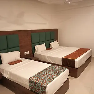 Ambience Plaza Near Igi Airport Delhi 4* New Delhi