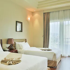 4* Hotel Magnolia & Conference Center